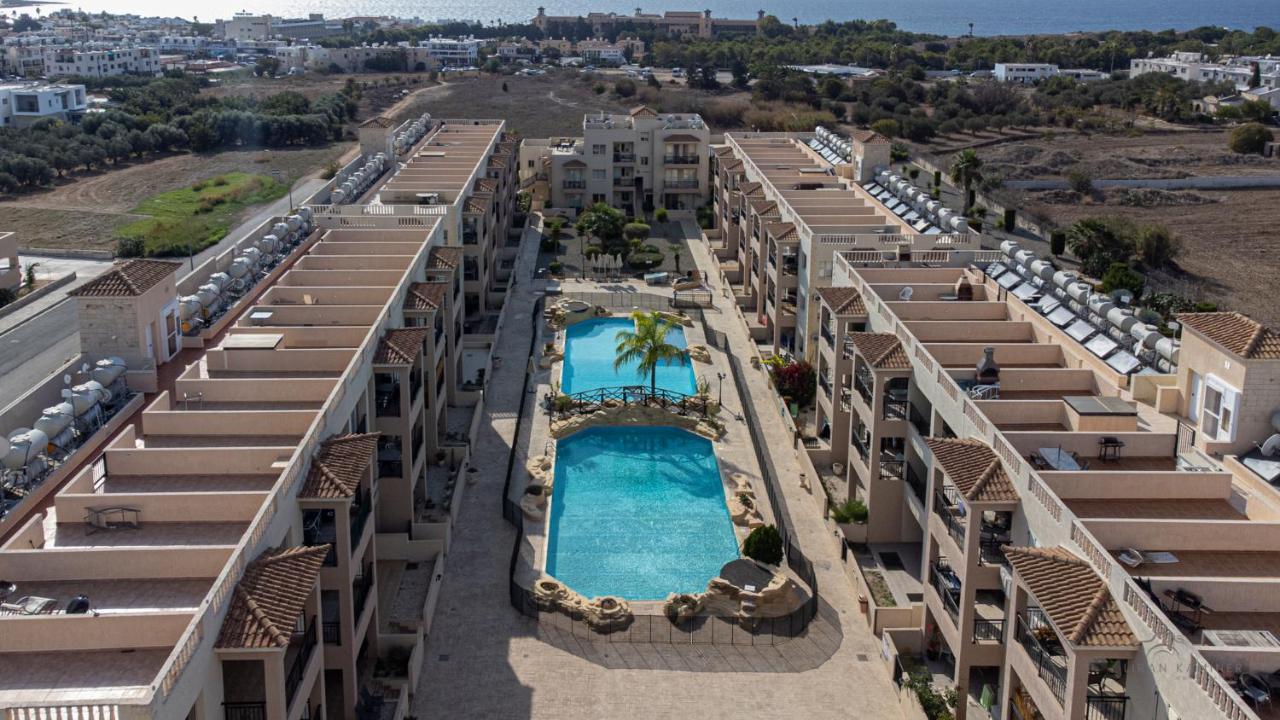 Royal Seacrest Crown-Jewel, 2B, Pools, Sea, Center Διαμέρισμα Πάφος Εξωτερικό φωτογραφία